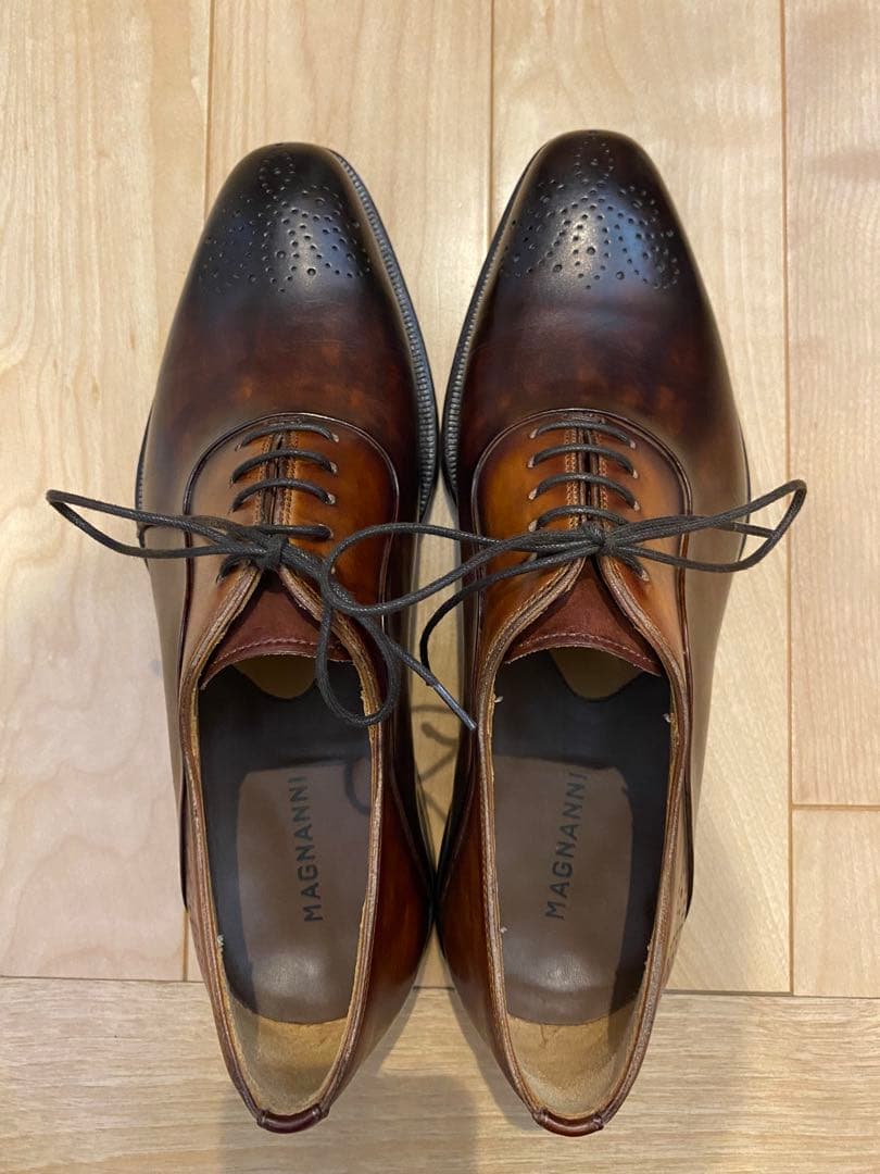 【美品】マグナーニ　ビジネスシューズ