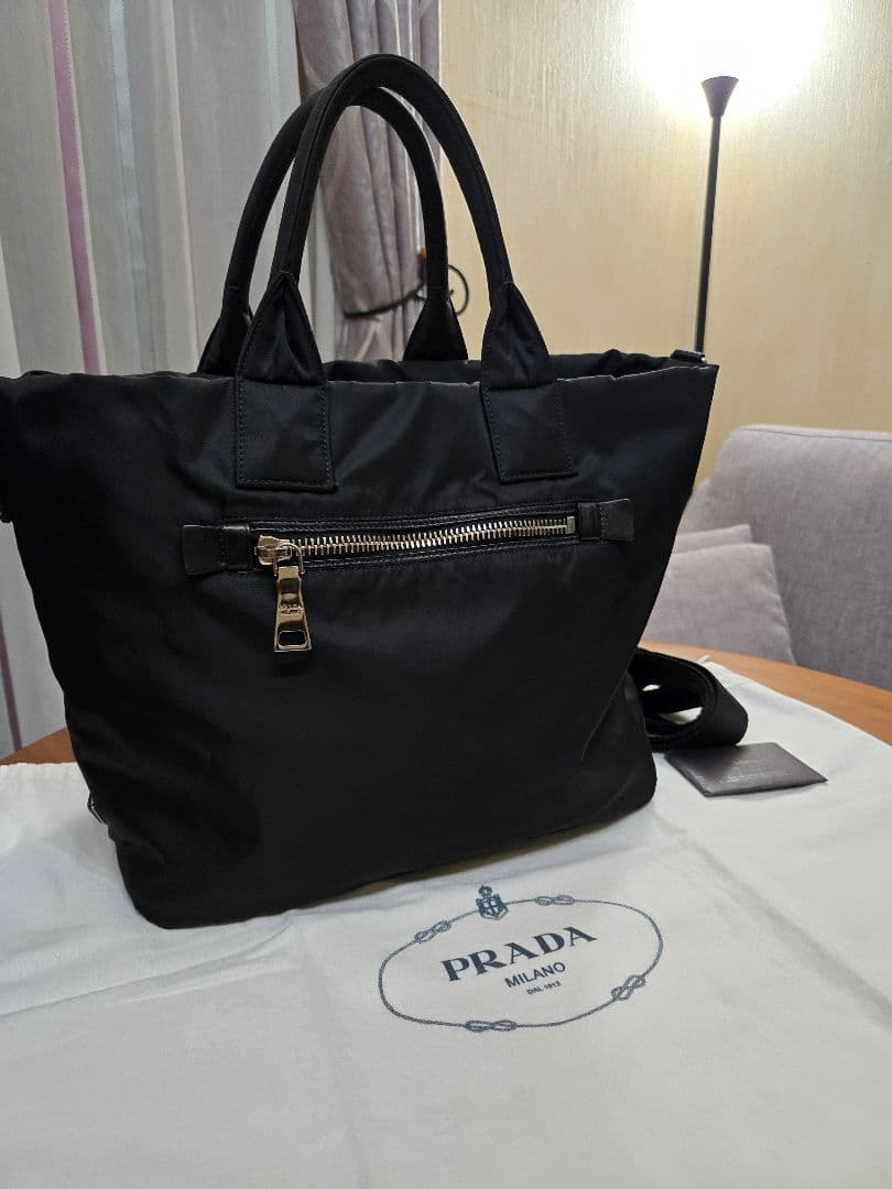 画像追加　PRADA　プラダ　ナッパ　テスート　リバーシブル　ボンバー