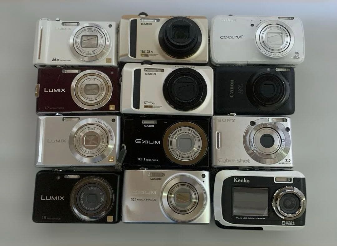 デジタルカメラ　12点セット　まとめ売り　動作未確認