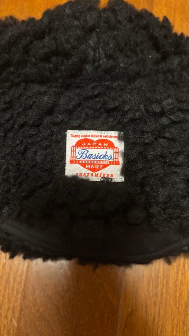 basics ベイシックス　bear beanie ベアビーニー
