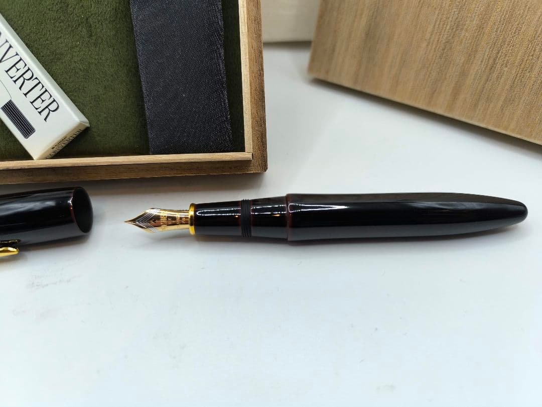 M*P様 プラチナ 万年筆 黒 コンバーター付き