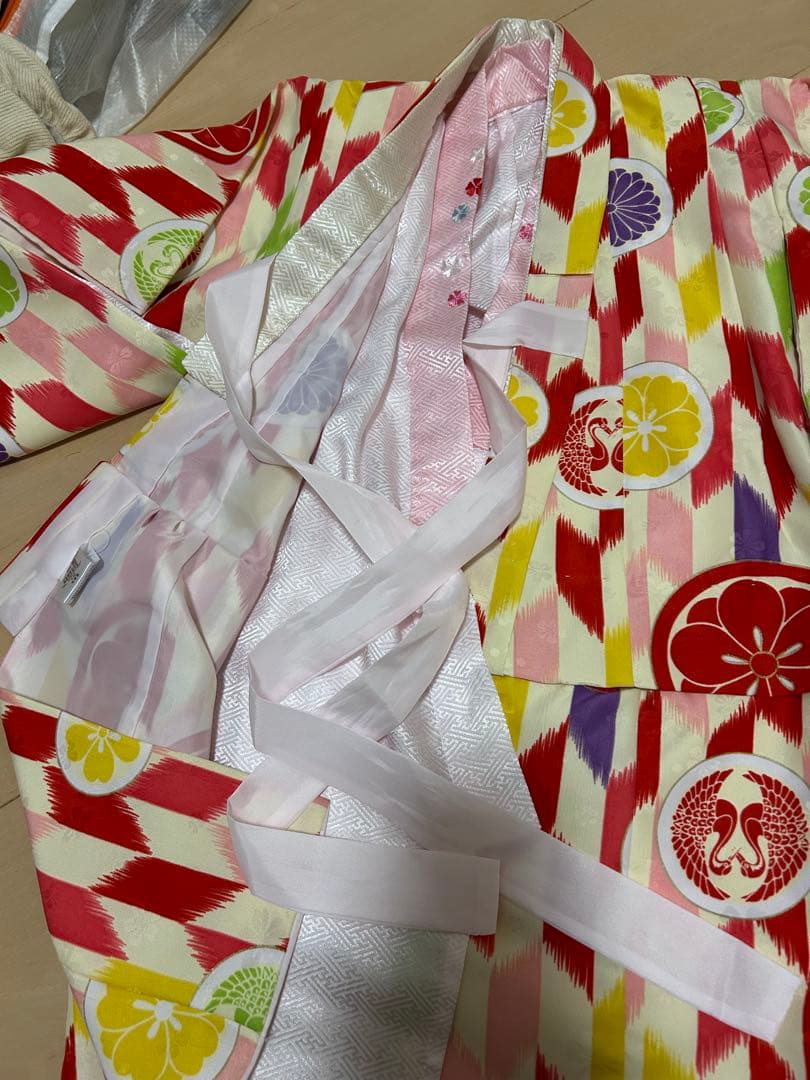 七五三用子供着物 赤と白の花柄