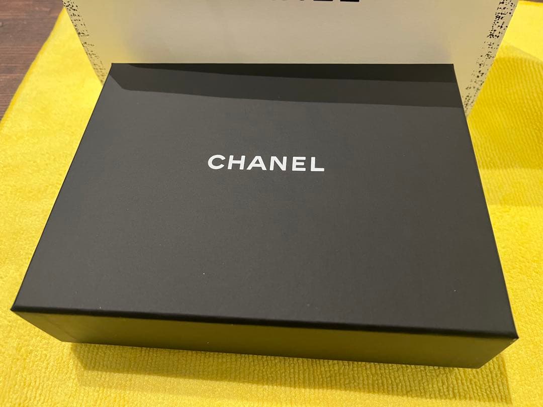 CHANEL キャビアスキン　イエロー　美品