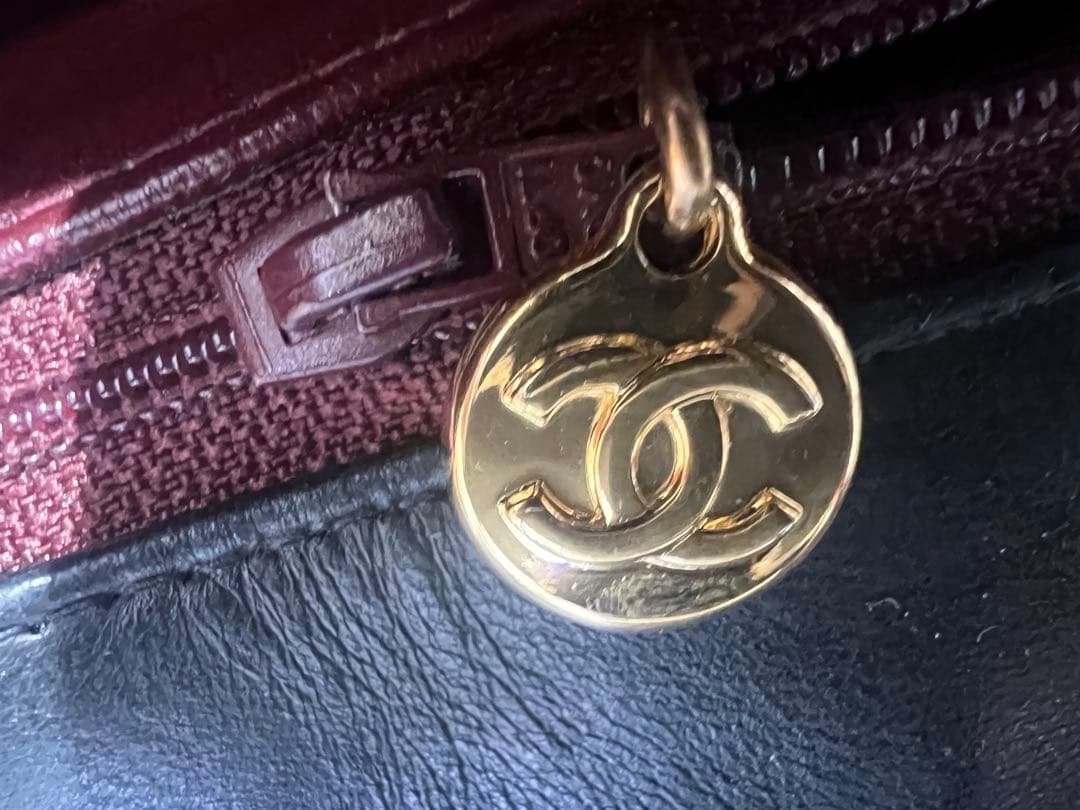 鑑定済CHANEL マトラッセ ラム チェーンショルダー ブラック ゴールド金具