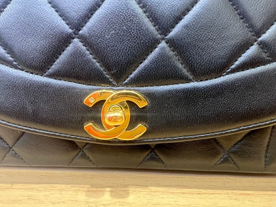 鑑定済CHANEL マトラッセ ラム チェーンショルダー ブラック ゴールド金具