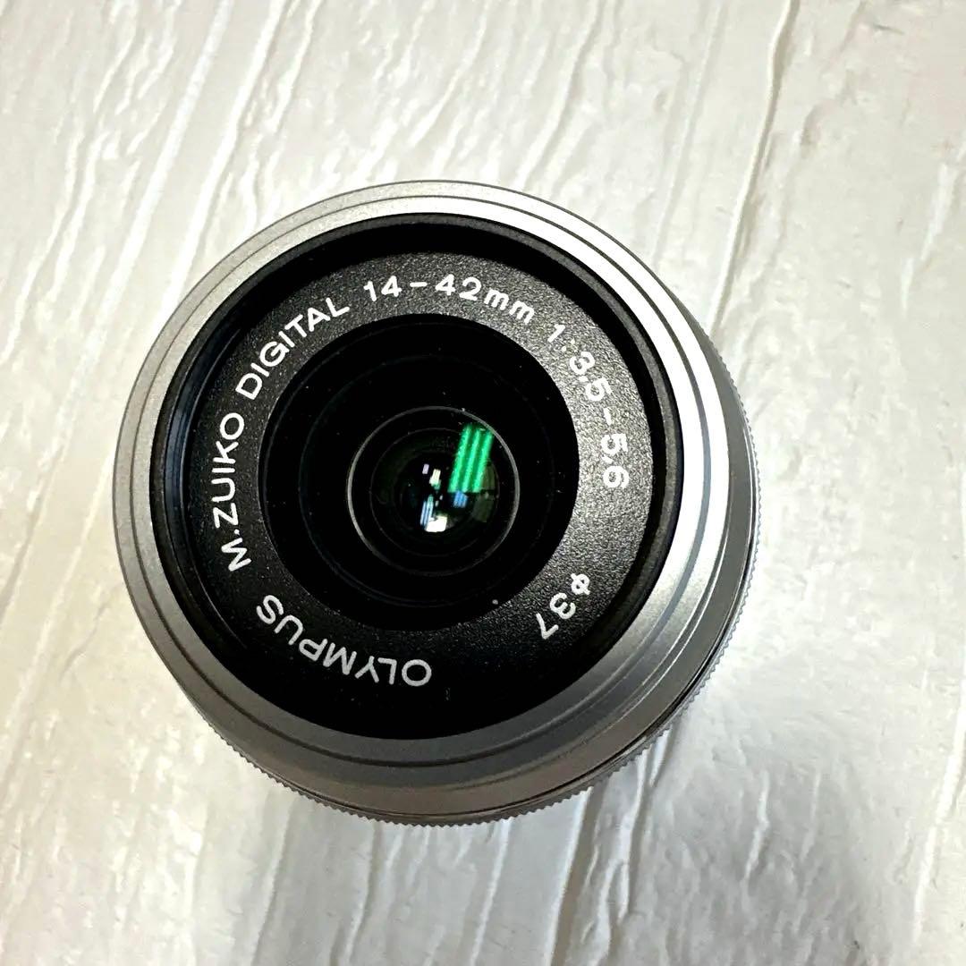 【レンズ３本・カメラはサービス】匿名送料無料　オリンパスPEN EP3