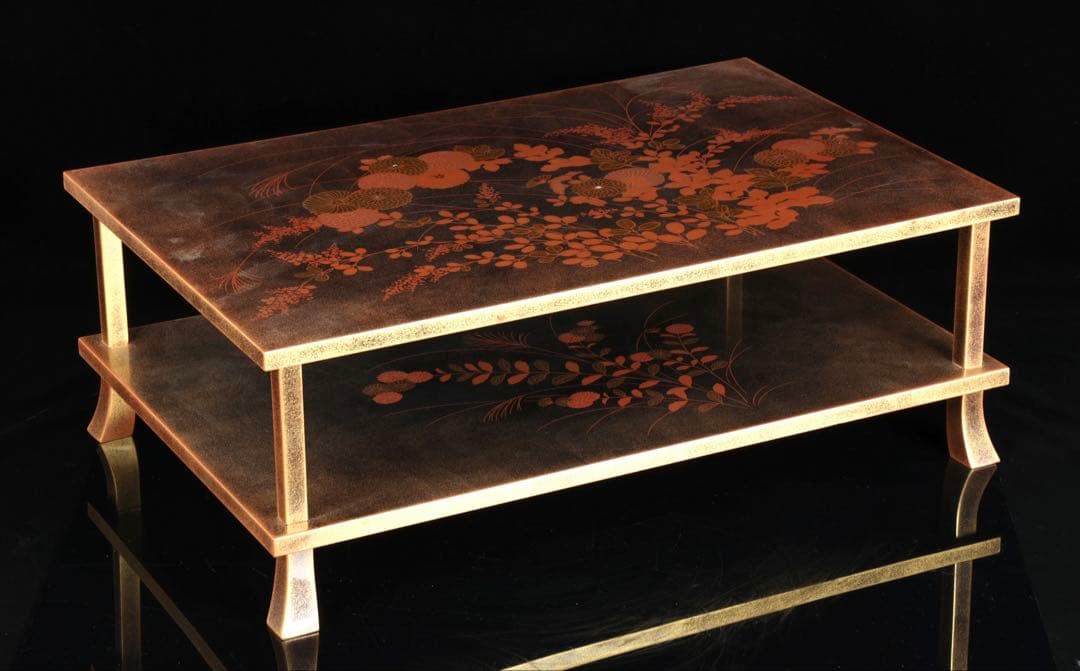 金蒔絵螺鈿黒漆 二段平卓 文机 花台 飾台 茶道具 木箱付 幅52.5㎝ 工芸品