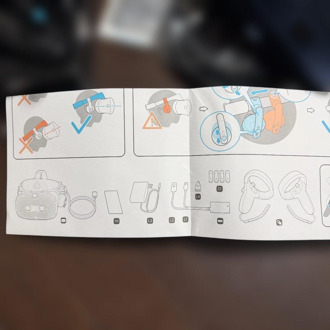 HTC VIVE COSMOS VRヘッドセットセット