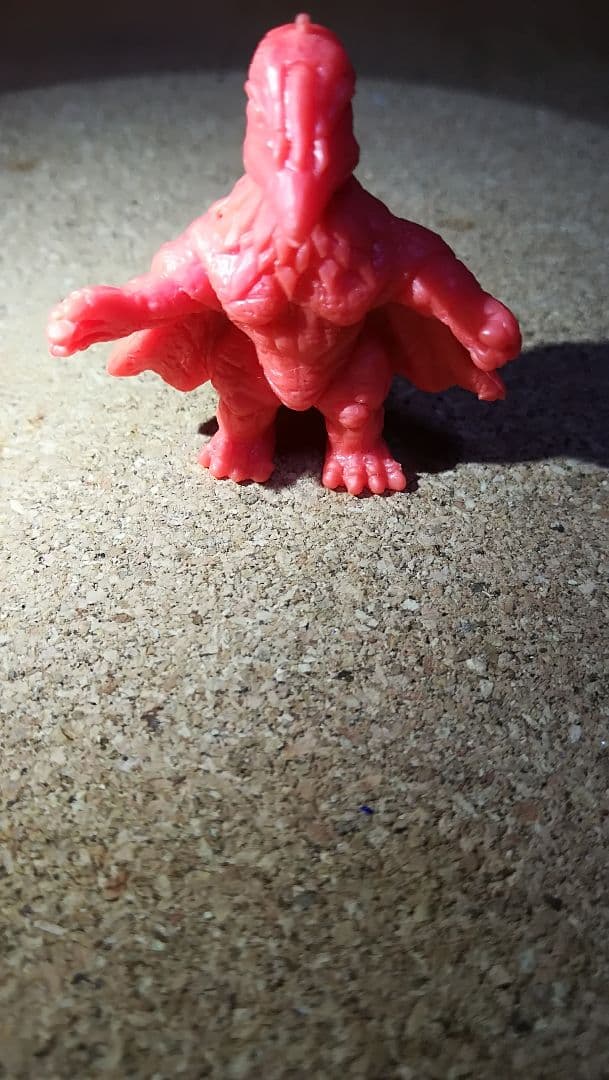 ウルトラマン　消しゴム　テロチルス　アンティッQ