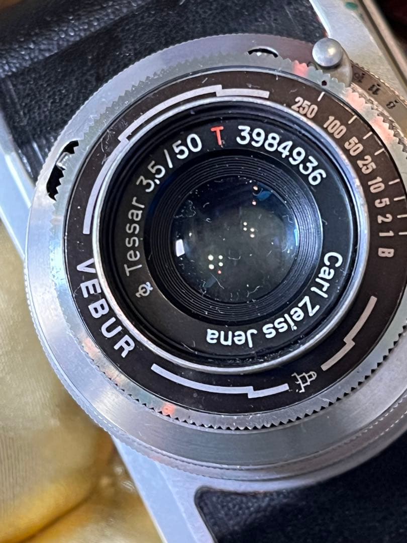 ALTIX 赤T Tessar50mm f3.5 革ケース付 美品