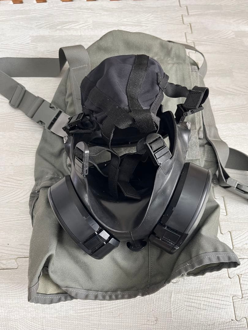 実物　M50ガスマスク　Sサイズ