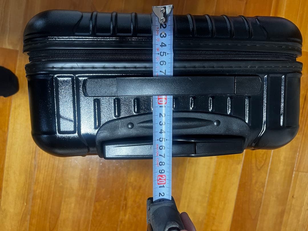 RIMOWA ブラック キャリーケース 機内持ち込み可　2輪