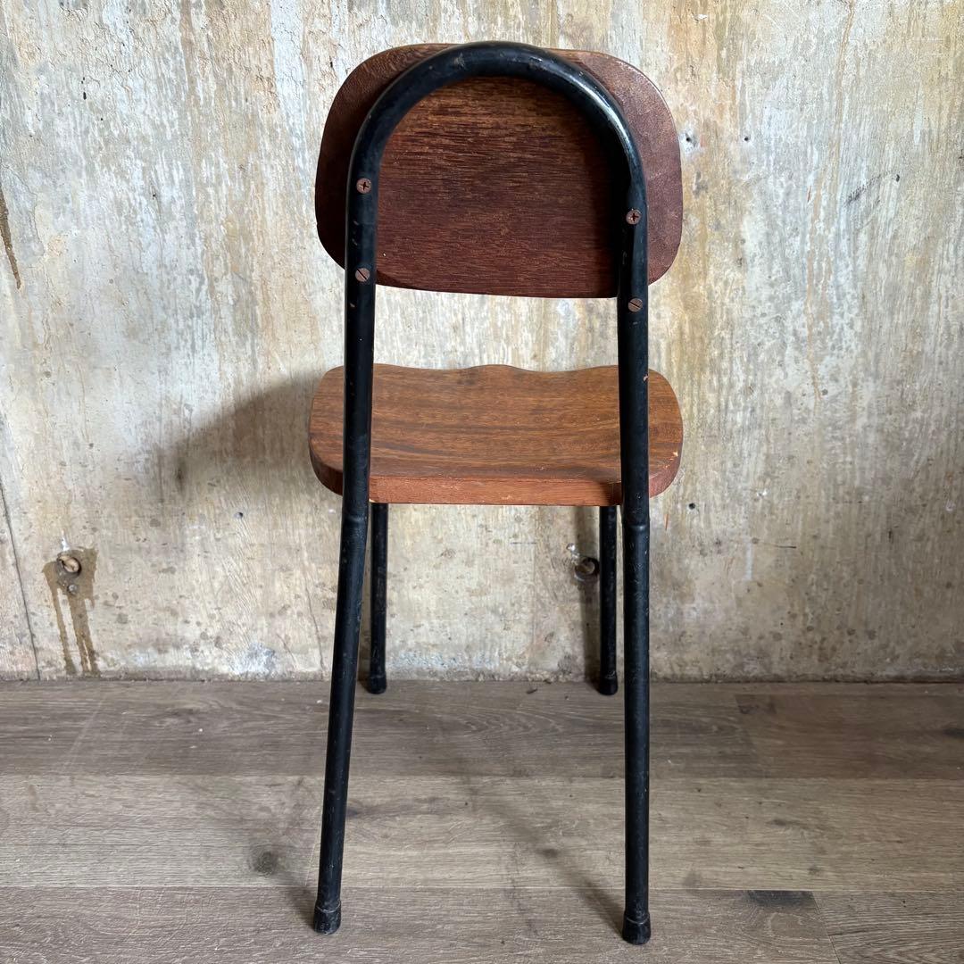 ヴィンテージチェア　古材×パイプ　リメイク　子供椅子　学校椅子　黒