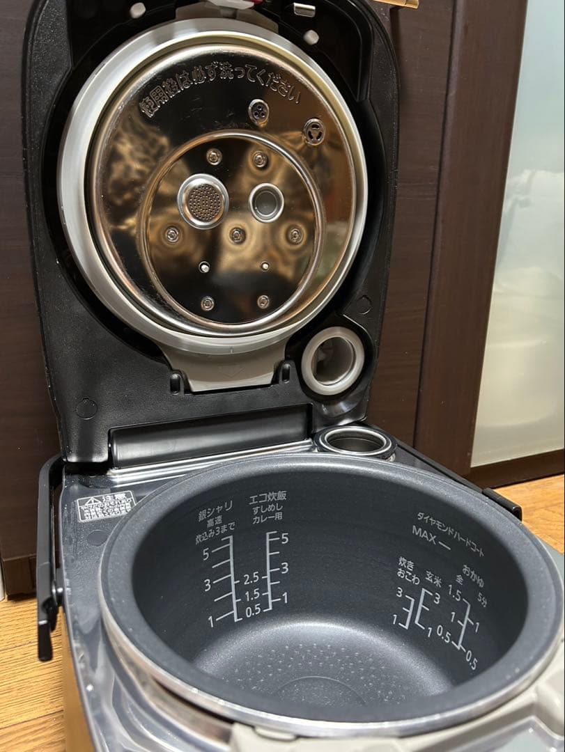 パナソニック SR-VSA100 炊飯器 Wおどり炊き お釜