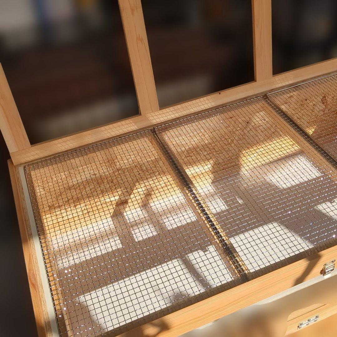 爬虫類ケージ(木製、特注)