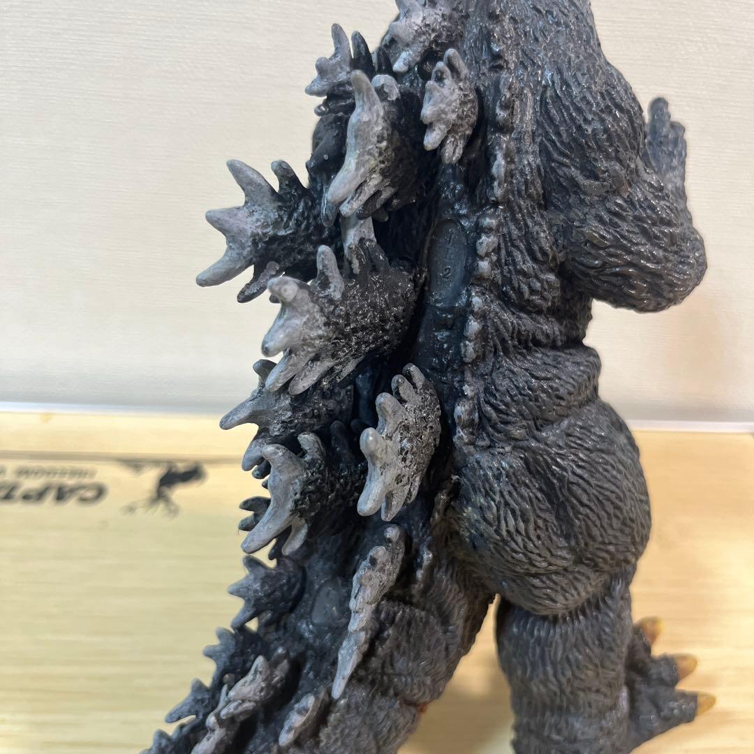 ゴジラ　ジオラマ　フィギュア