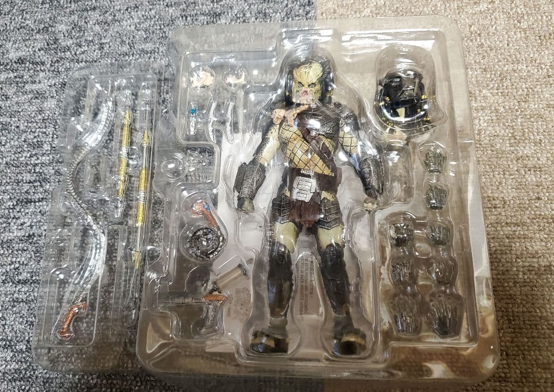 S.H.モンスターアーツ ウルフプレデター ザ・クリーナー