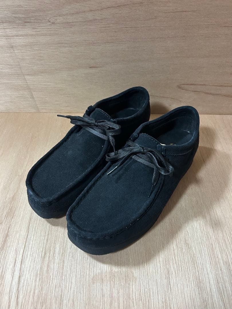 靴 Clarks Wallabee 2 WP