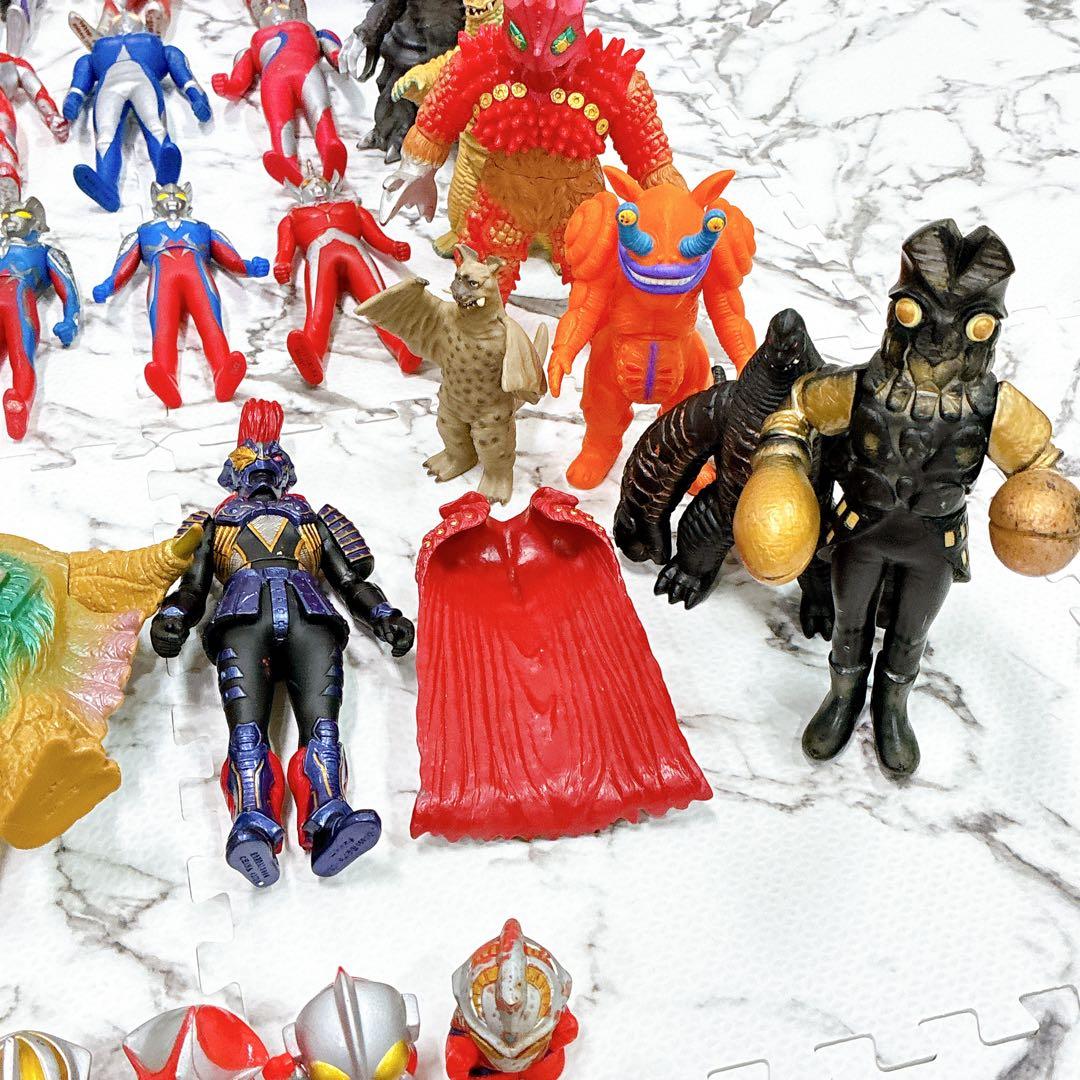 【170体以上】 ウルトラマン 怪獣 ソフビ他 まとめ売り