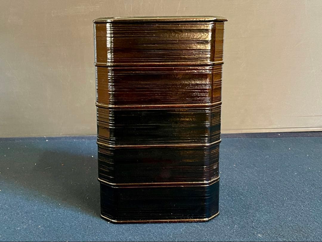 【美品】 利休形 一閑塗 五重 縁高 平安漆匠 鈴木 表朔 本堅地 ヘギ目 (Ｂ