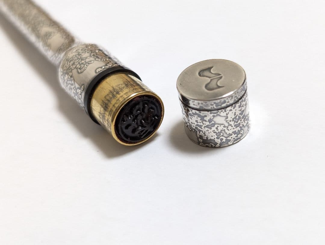 シャチハタ　ネームペン　銀製？　ギャラクシー　銀河　ボールペン　ボディノック式