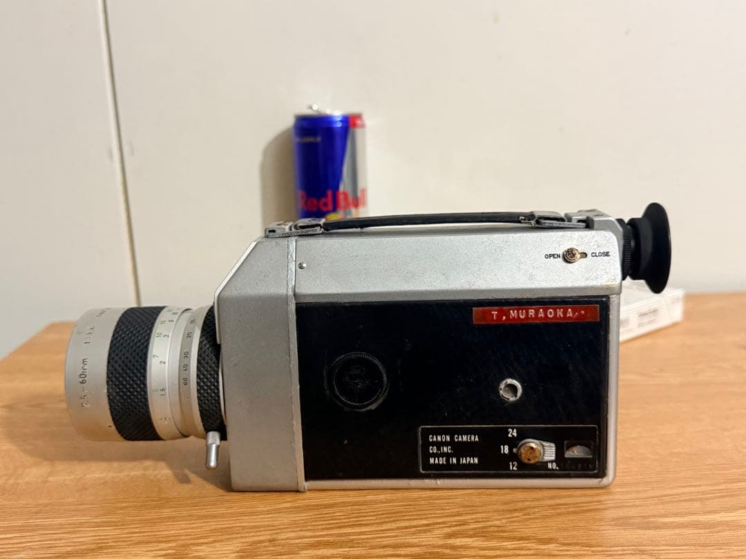 Canon Auto Zoom 814動作品／ビンテージ 8mm カメラ 動作品