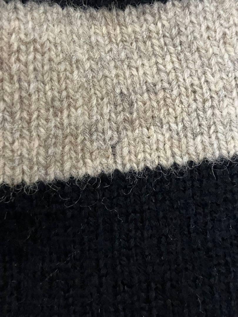 Vivienne Westwood /ヴィヴィアン ボンボン耳当て付ニット帽