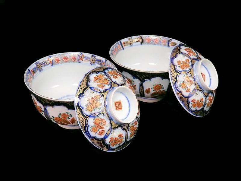 古伊万里　金襴手　陽刻　窓絵　花の図　蓋茶碗　２客　E114AS-CEk