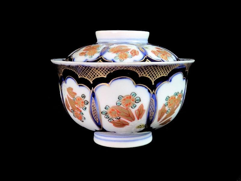 古伊万里　金襴手　陽刻　窓絵　花の図　蓋茶碗　２客　E114AS-CEk