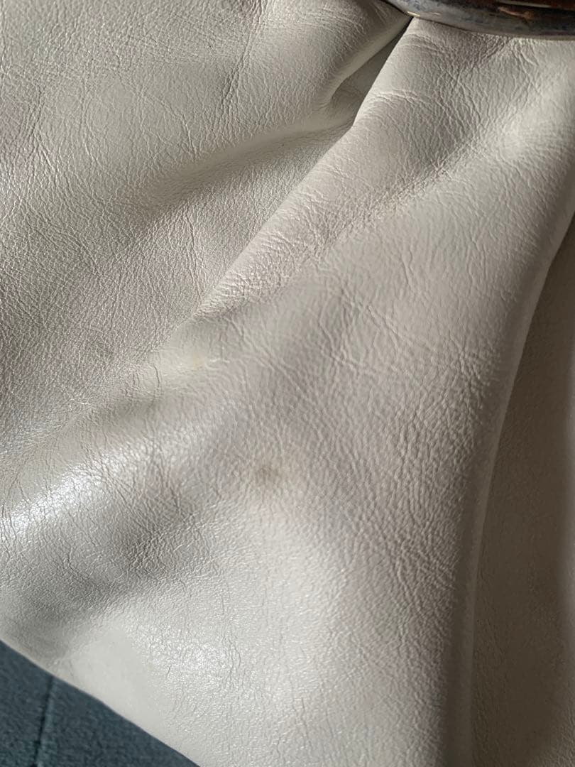 レア♡Diorヴィンテージ白レザーバッグ 丸型ハンドル