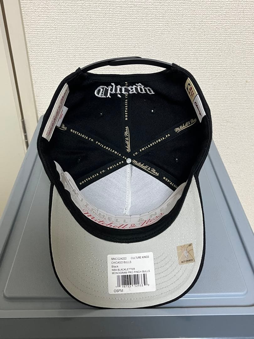 ミッチェルアンドネス シカゴブルズPRO PINCH SNAPBACKキャップ
