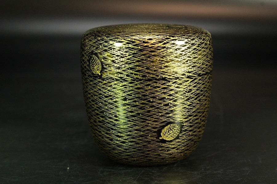 茶道具 沈金 松葉紋 棗 半洲作 共箱 美品(K-LC702)