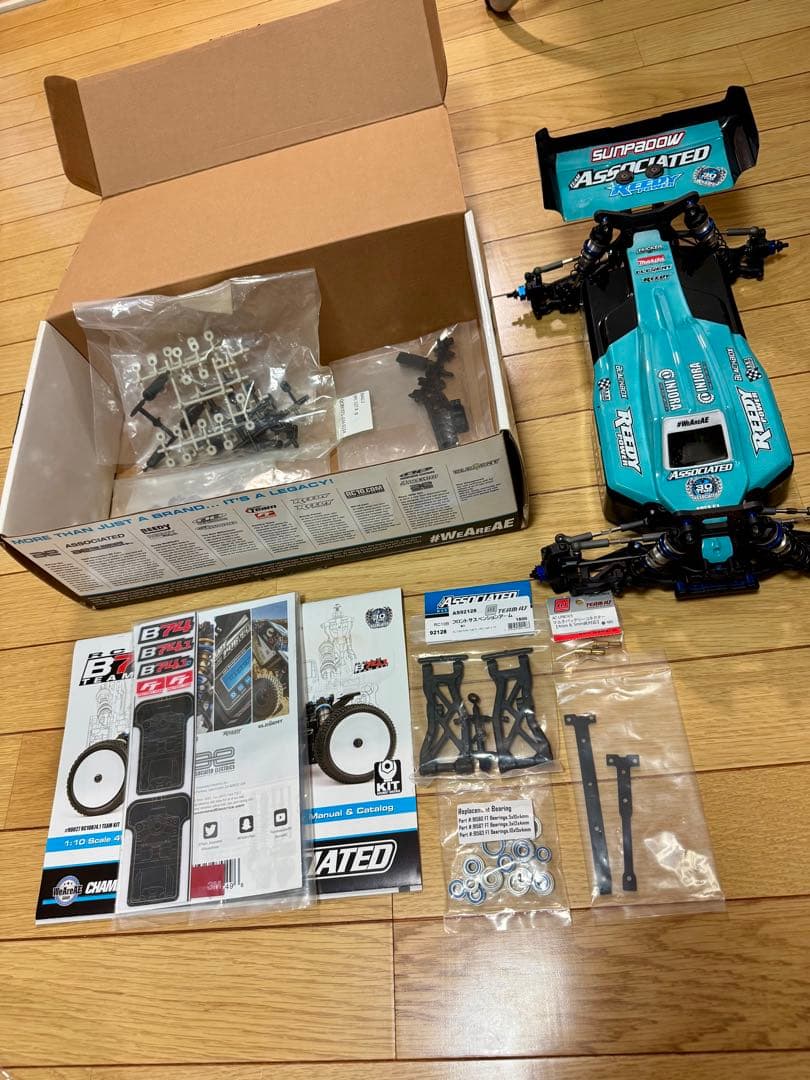 アソシエイテッド RC10B74.1