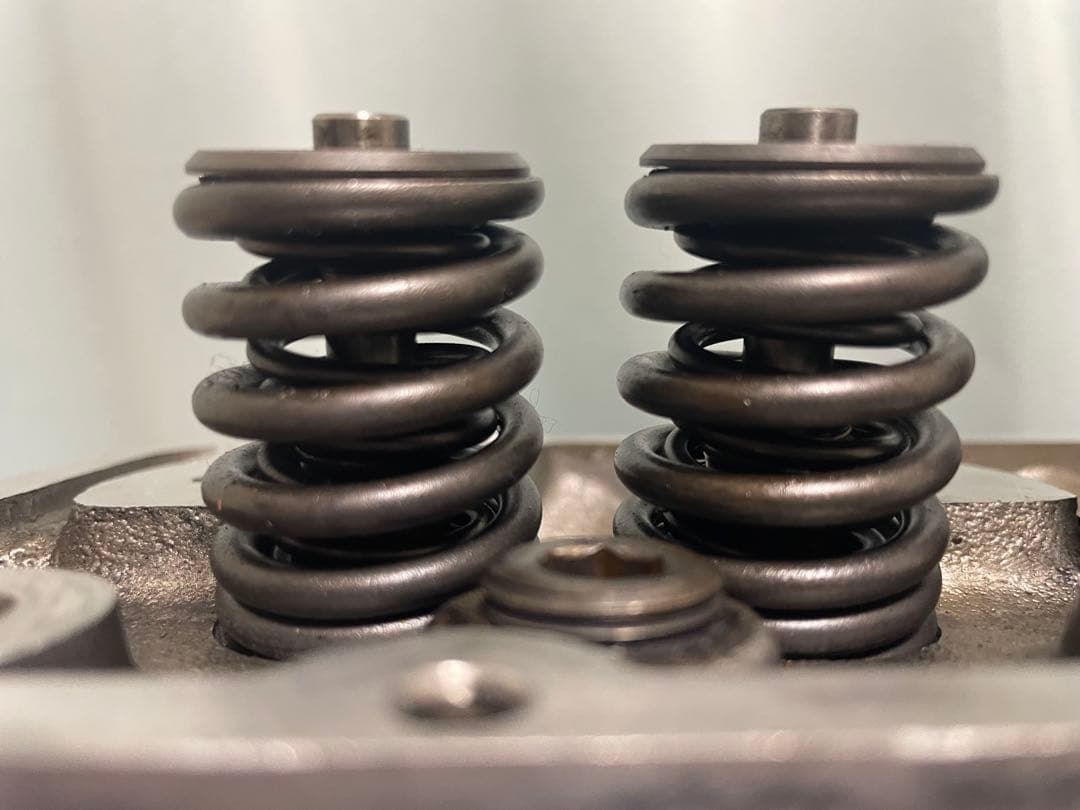 ニッサンサニー日産A型楕円ポートヘッドB110GX A12A TOMEI