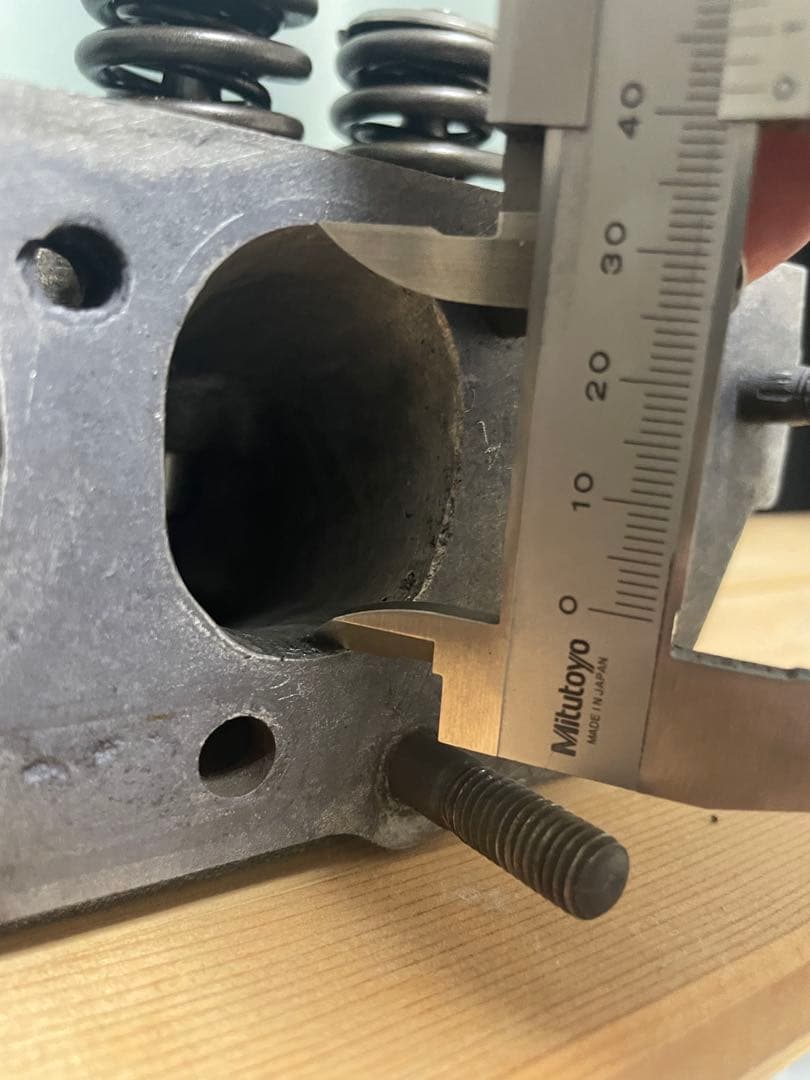 ニッサンサニー日産A型楕円ポートヘッドB110GX A12A TOMEI