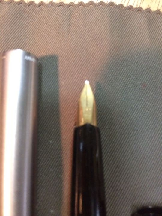 ■  １９７０年代のペリカン万年筆  ２本