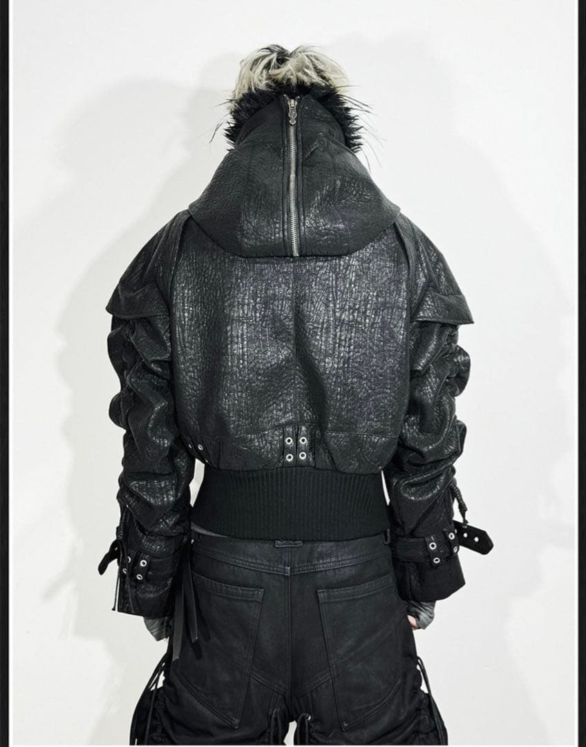 2点セット レザージャケット、デニムパンツ