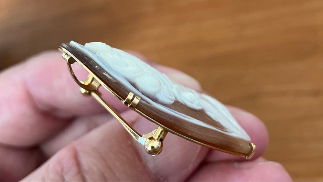 K18 シェルカメオ ブローチ、ペンダントトップ兼用