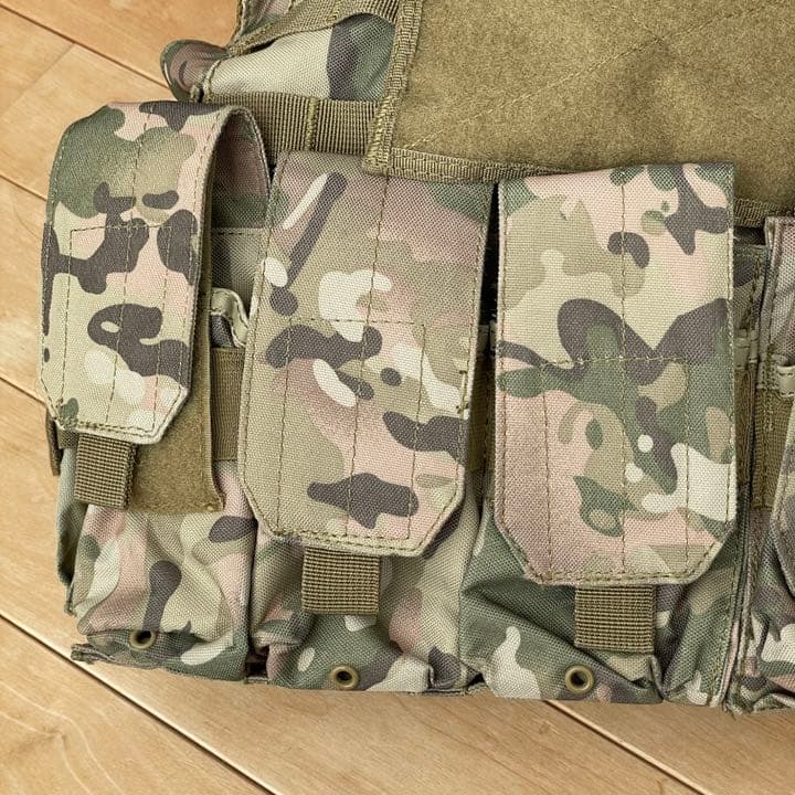 サバゲー用アーマーベスト& 腰ベルトポーチ　マルチカモ