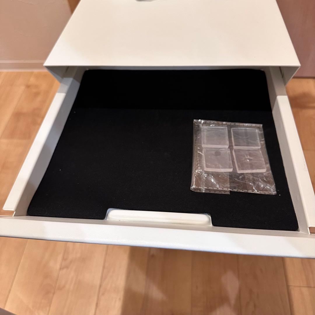 テレビスタンド　イコールズ　WALL V5 ホワイト　ロータイプ　キャスター付き