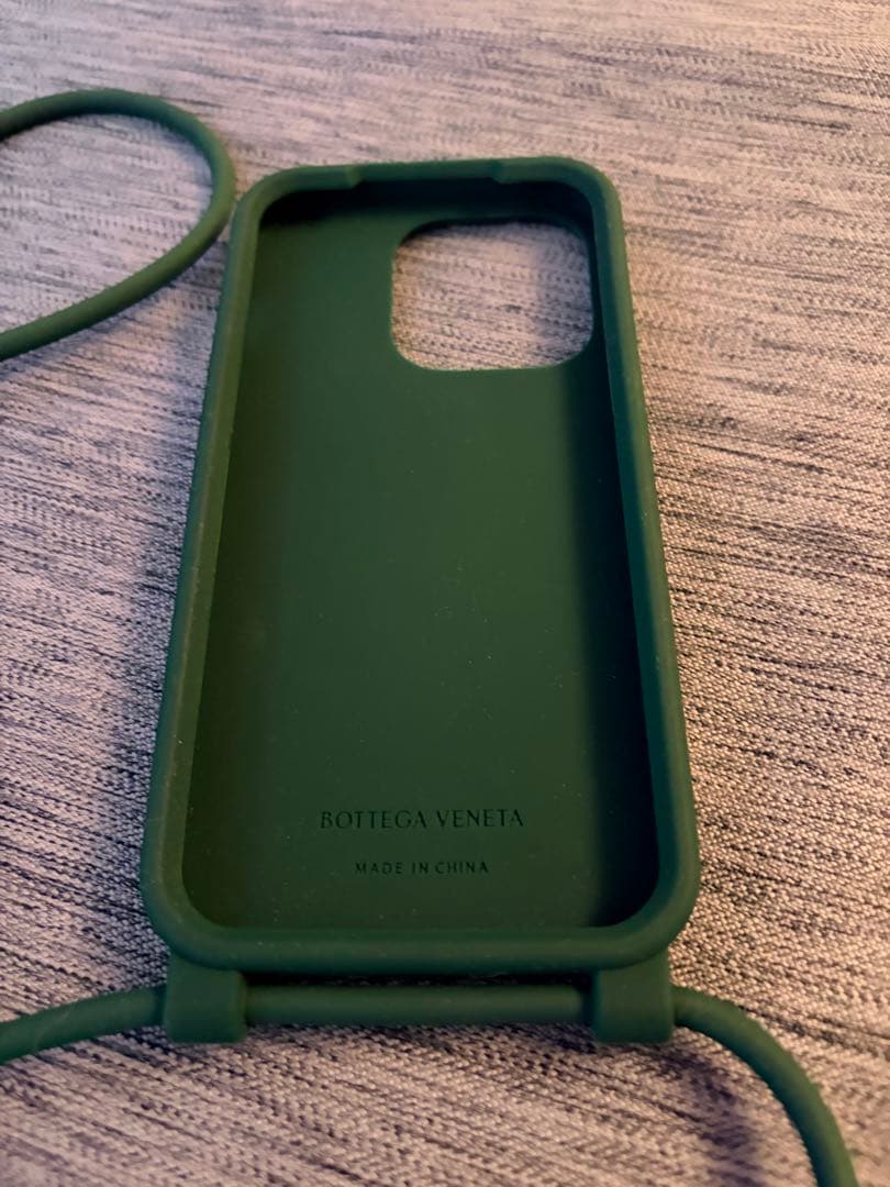 ボッテガヴェネタ　スマホケース　iPhone15 Pro 16 pro