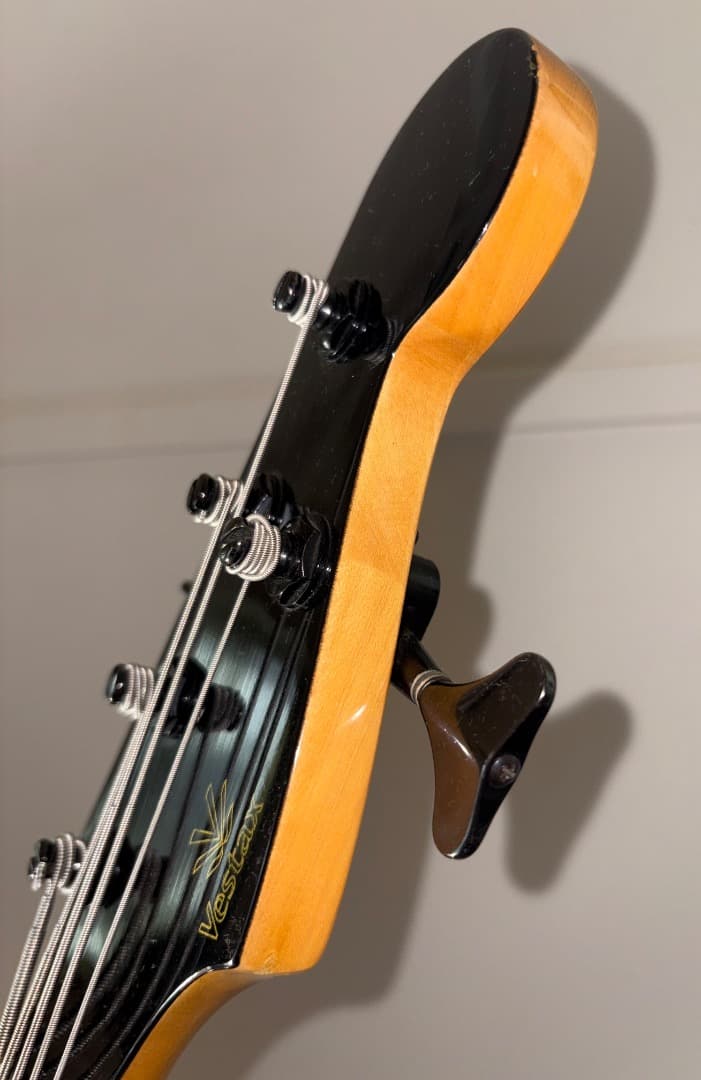 Vestax　5弦ベース