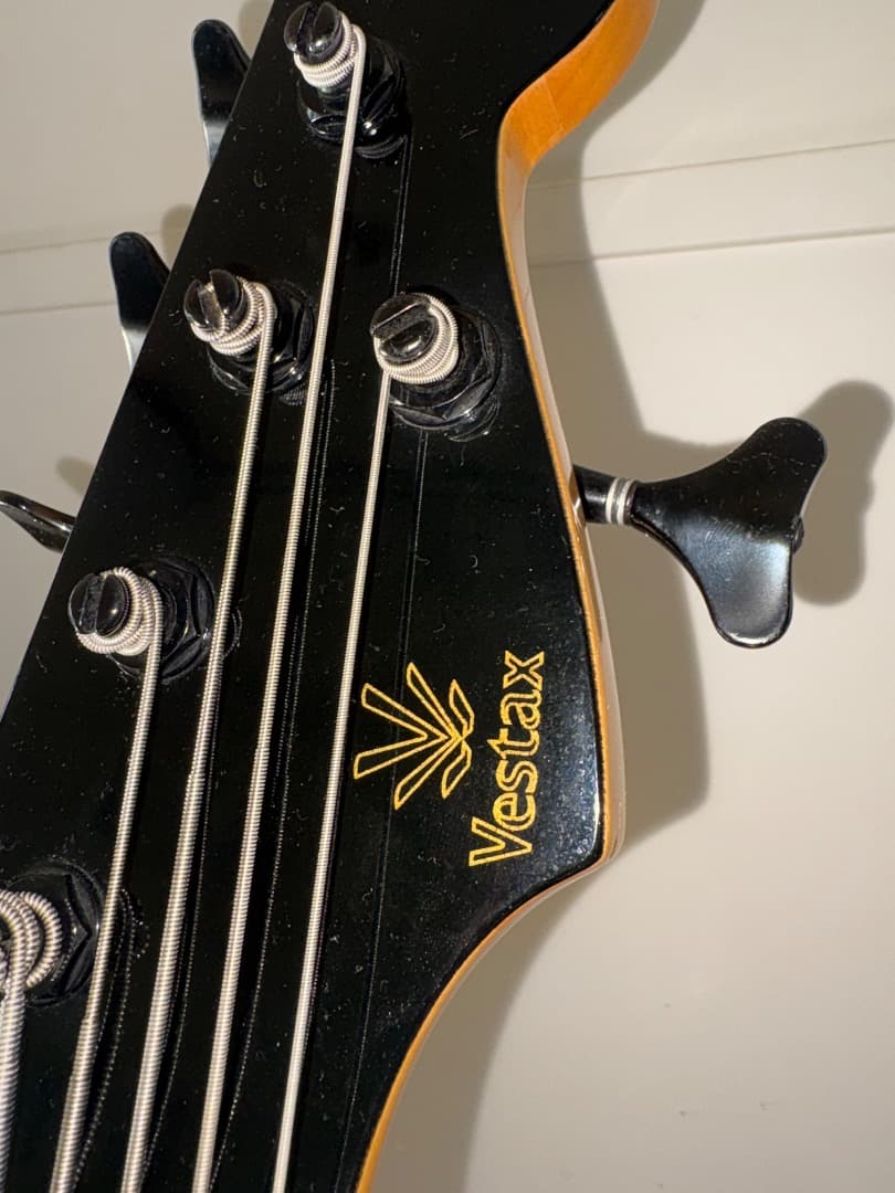 Vestax　5弦ベース