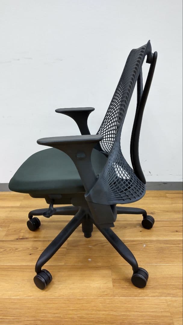 【美品】ハーマンミラー　セイルチェアブラック 黒 オフィスチェア　#22