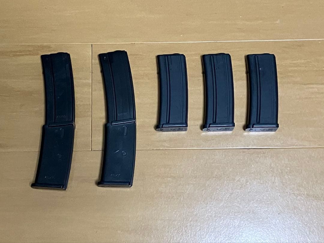 電動ガン 東京マルイ MP7A1 各種マガジン計5個　バッテリー付き