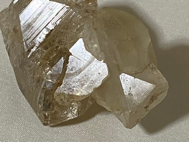 トパーズ　54.7g