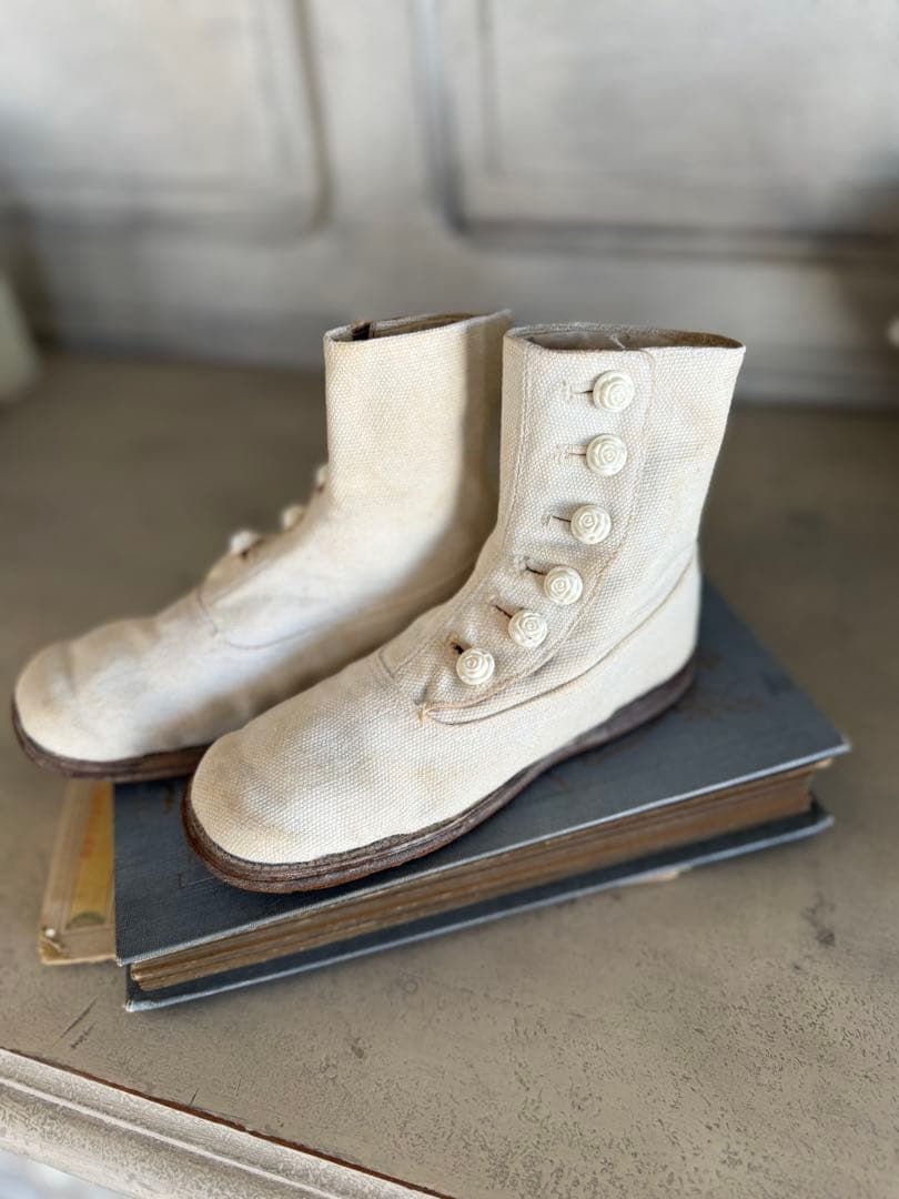 フランスアンティーク子供用ガール用ホワイト花ボタンブーツ