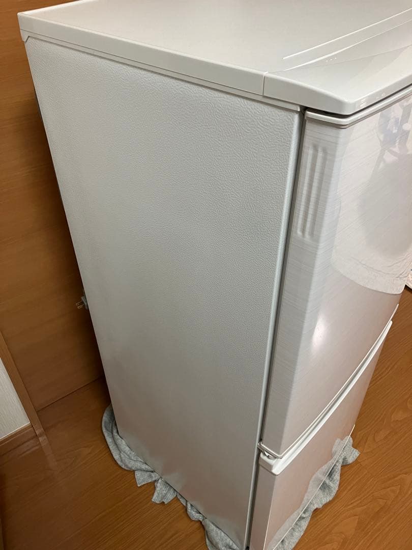SHARP 冷蔵庫 左右両開き 137L 一人暮らしサイズ