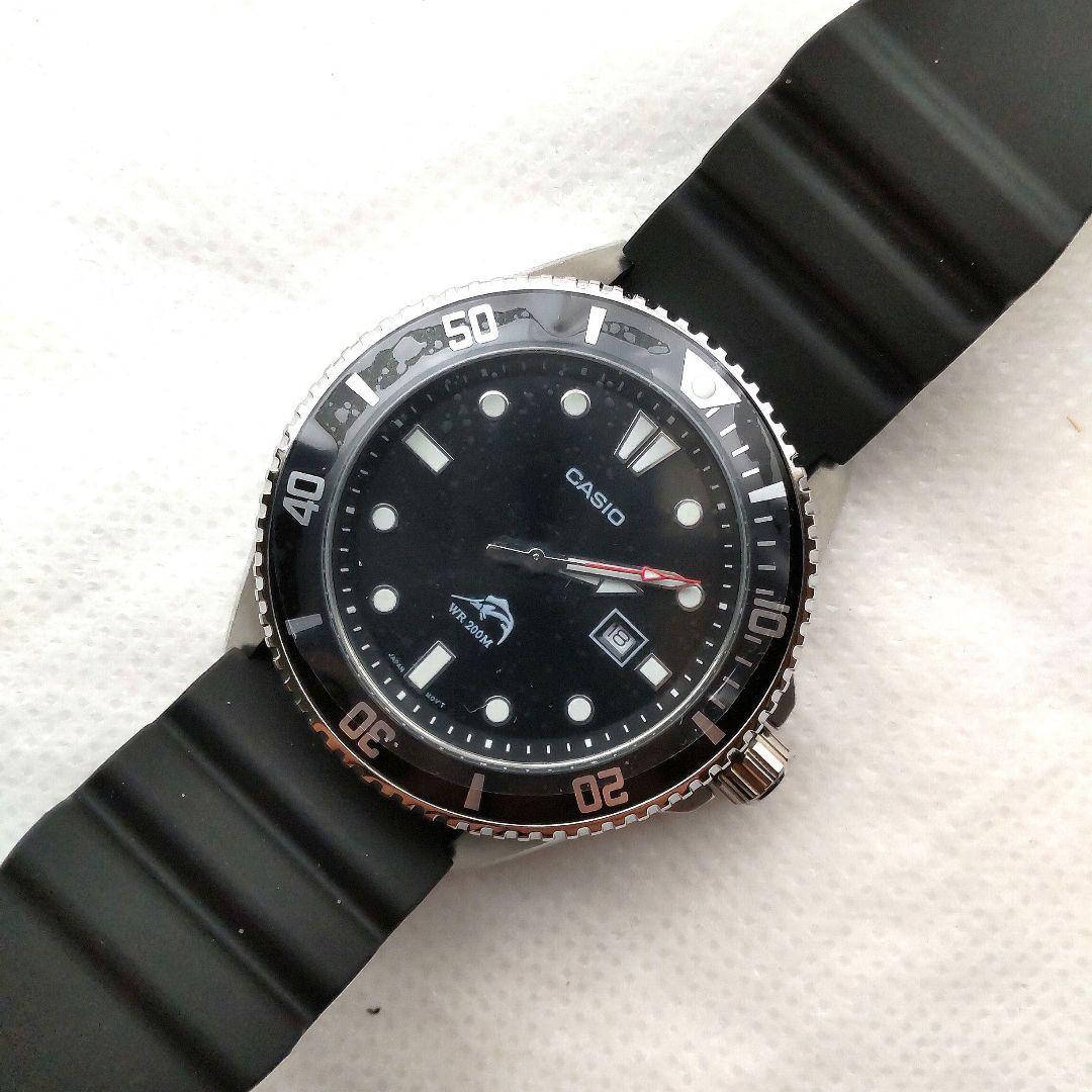 【新品・未使用品】CASIOカシオ (MDV-106)カジキダイバー日本未発売