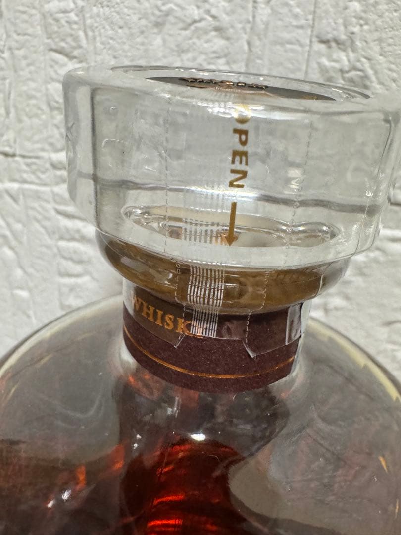 サントリー　響21年　化粧箱付き